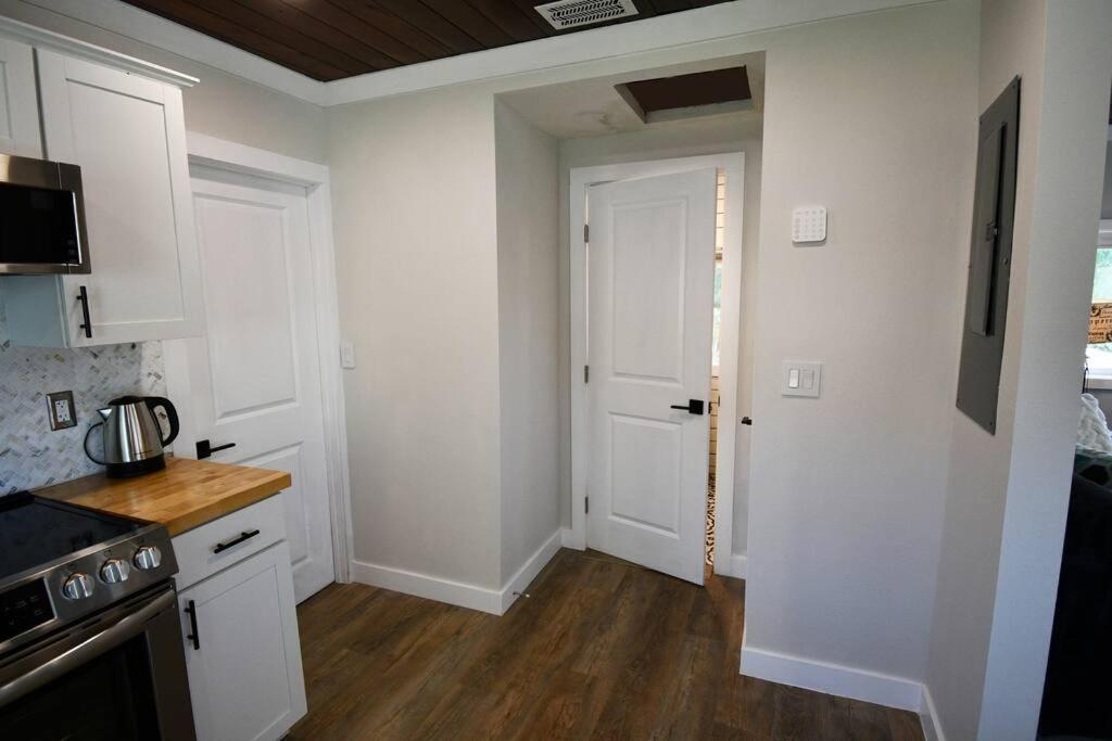 Shares View Luxury Apt Rockledge Exterior photo